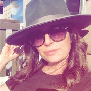 Meet your Posher, Jodilyn